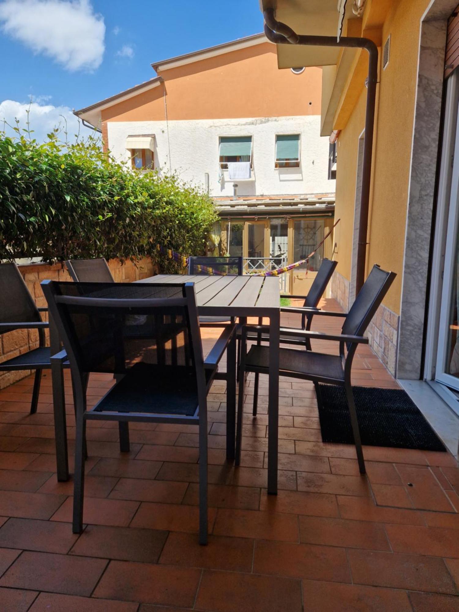 Between Pisa And 5 Terre Marina Di Carrara Exterior photo